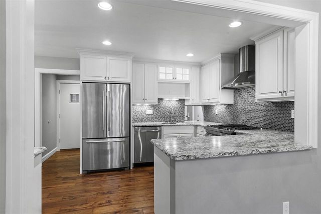 112 WEBSTER HEIGHTS DRIVE, Green Bay, WI 54301