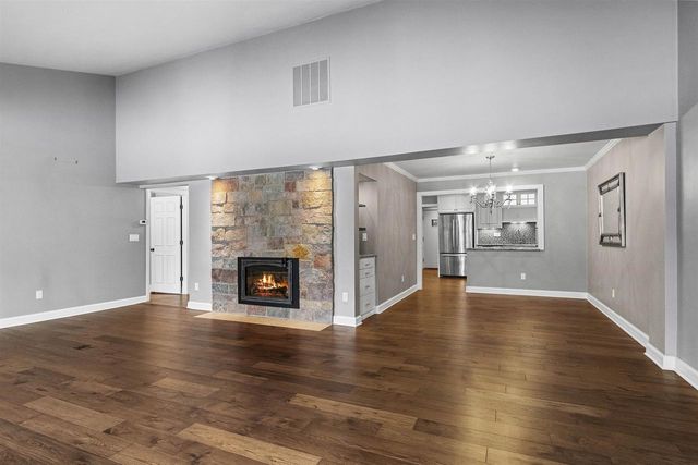 112 WEBSTER HEIGHTS DRIVE, Green Bay, WI 54301