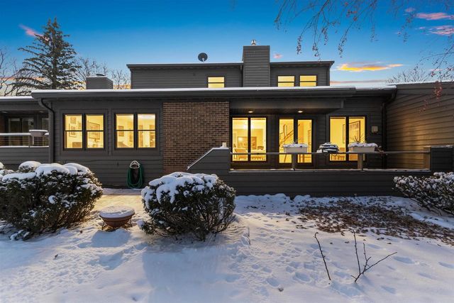 112 WEBSTER HEIGHTS DRIVE, Green Bay, WI 54301