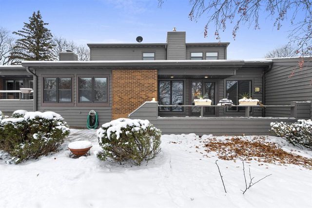 112 WEBSTER HEIGHTS DRIVE, Green Bay, WI 54301