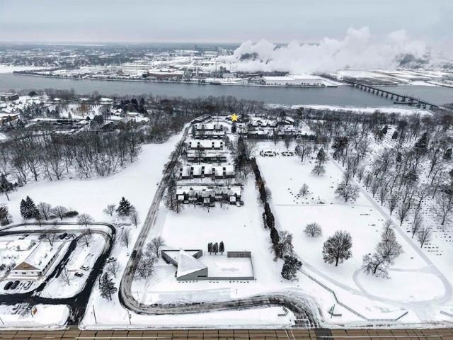 112 WEBSTER HEIGHTS DRIVE, Green Bay, WI 54301