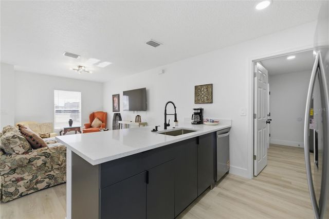 5359 W HIGHWAY 40, Ocala, FL 34482