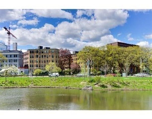 66 Queensberry Street 416, Boston, MA 02215