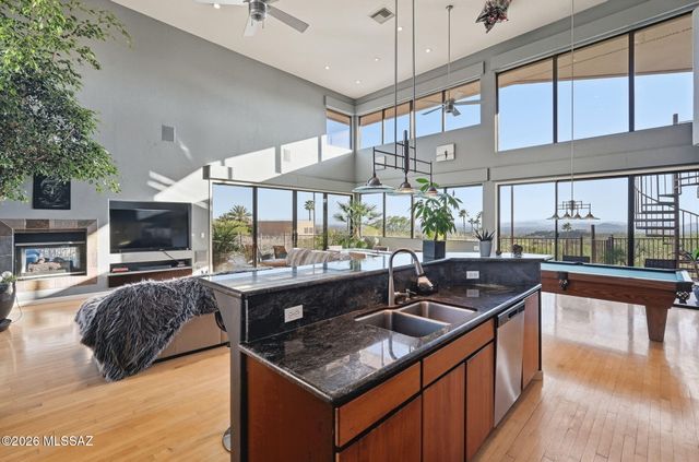 4540 E Ina Road, Tucson, AZ 85718