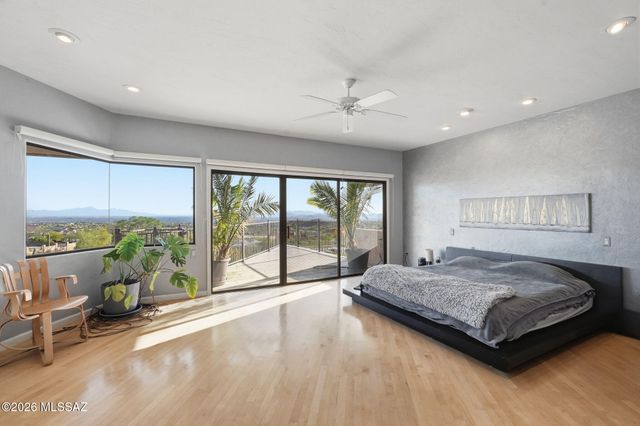 4540 E Ina Road, Tucson, AZ 85718