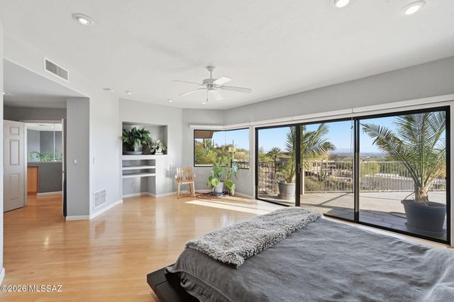 4540 E Ina Road, Tucson, AZ 85718