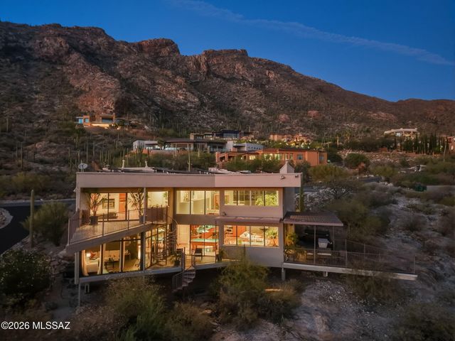 4540 E Ina Road, Tucson, AZ 85718