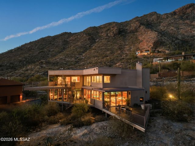 4540 E Ina Road, Tucson, AZ 85718