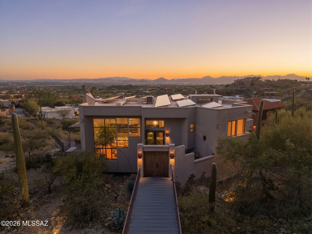 4540 E Ina Road, Tucson, AZ 85718