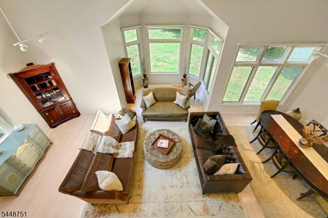 14 Robinhood Dr, Mountain Lakes Boro, NJ 07046