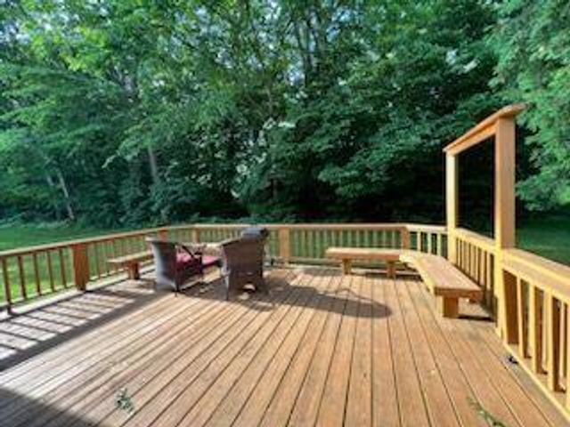 456 Essex Drive, Rochester Hills, MI 48307