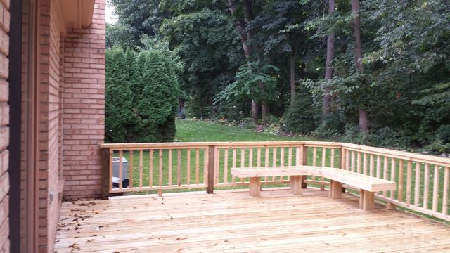 456 Essex Drive, Rochester Hills, MI 48307