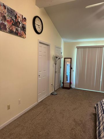 456 Essex Drive, Rochester Hills, MI 48307