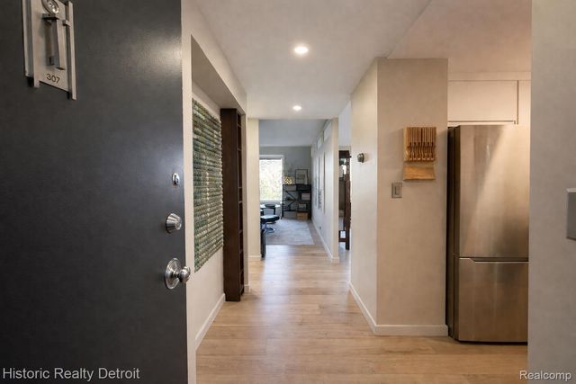 1300 E Lafayette Street E 307, Detroit, MI 48207