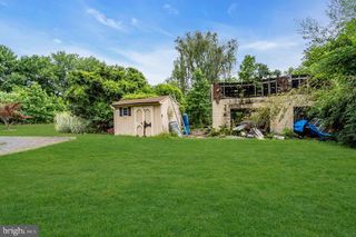 324 MOUNT LAUREL RD, Mount Laurel, NJ 08054