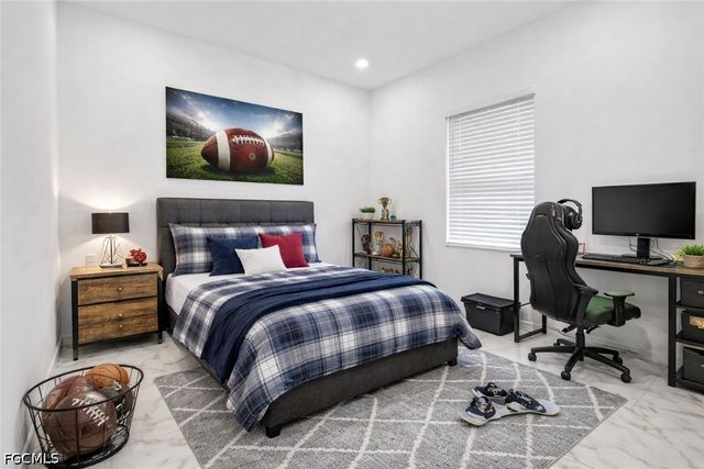 2513 69th ST W, Lehigh Acres, FL 33971