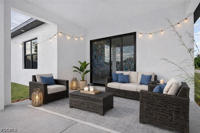 2513 69th ST W, Lehigh Acres, FL 33971