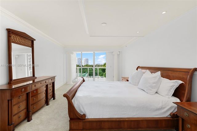 20201 E Country Club Dr 608, Aventura, FL 33180