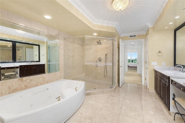 20201 E Country Club Dr 608, Aventura, FL 33180