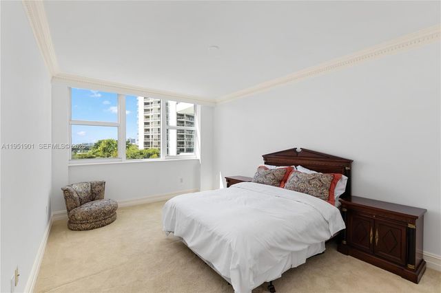 20201 E Country Club Dr 608, Aventura, FL 33180