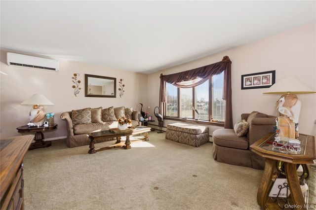 613 Smith Place, Oceanside, NY 11572