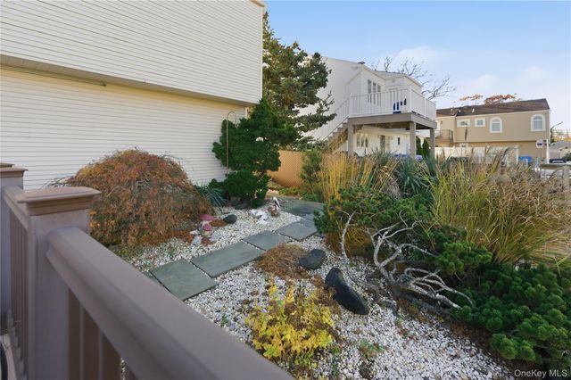 613 Smith Place, Oceanside, NY 11572