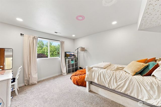 21058 Estate Drive, Mount Vernon, WA 98274