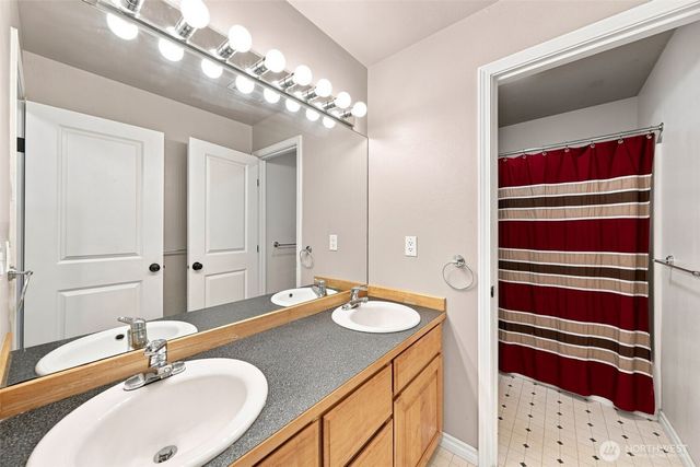 21058 Estate Drive, Mount Vernon, WA 98274