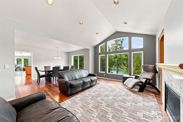 21058 Estate Drive, Mount Vernon, WA 98274
