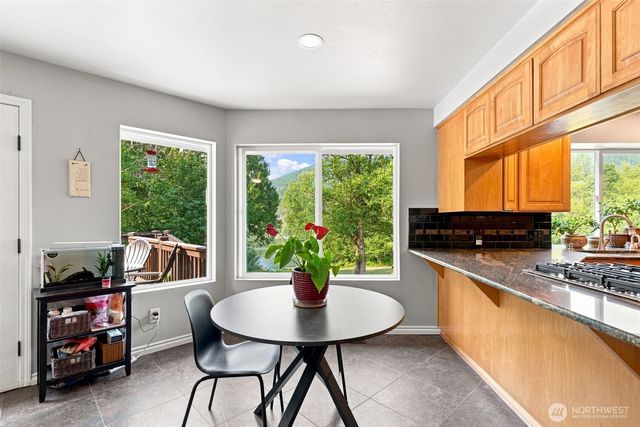 21058 Estate Drive, Mount Vernon, WA 98274