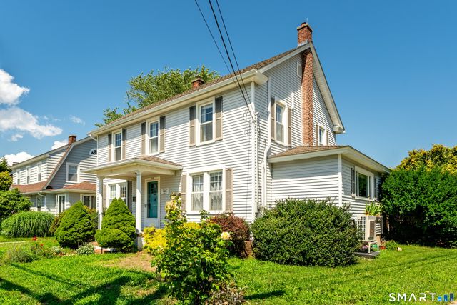 558 Ocean Avenue, New London, CT 06320
