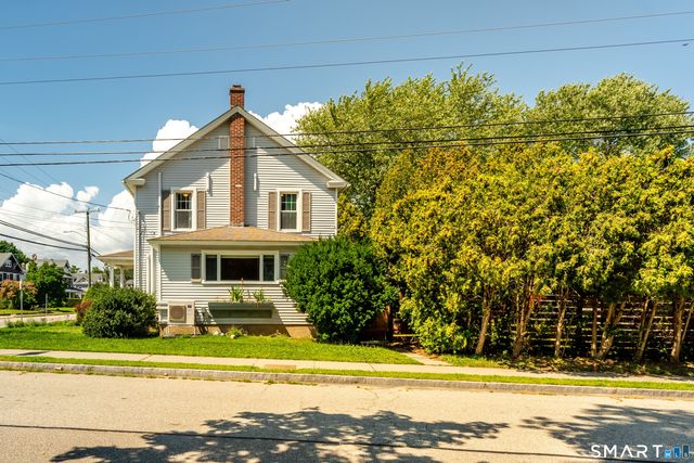 558 Ocean Avenue, New London, CT 06320