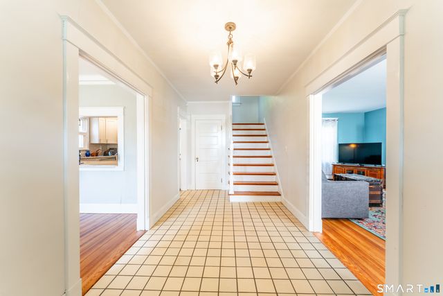 558 Ocean Avenue, New London, CT 06320