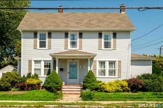 558 Ocean Avenue, New London, CT 06320