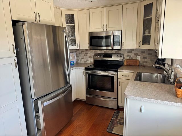 1891 ENGLEWOOD ROAD 39, Englewood, FL 34223