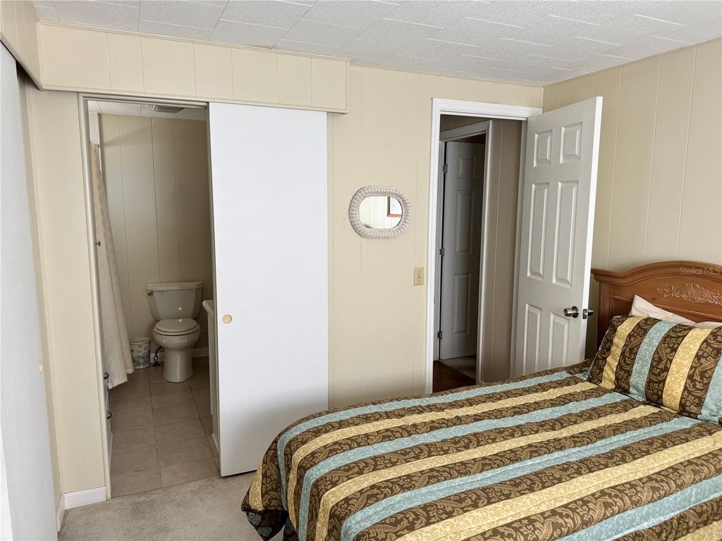 Image 32 of property listing at 1891 ENGLEWOOD ROAD 39, Englewood, FL 34223