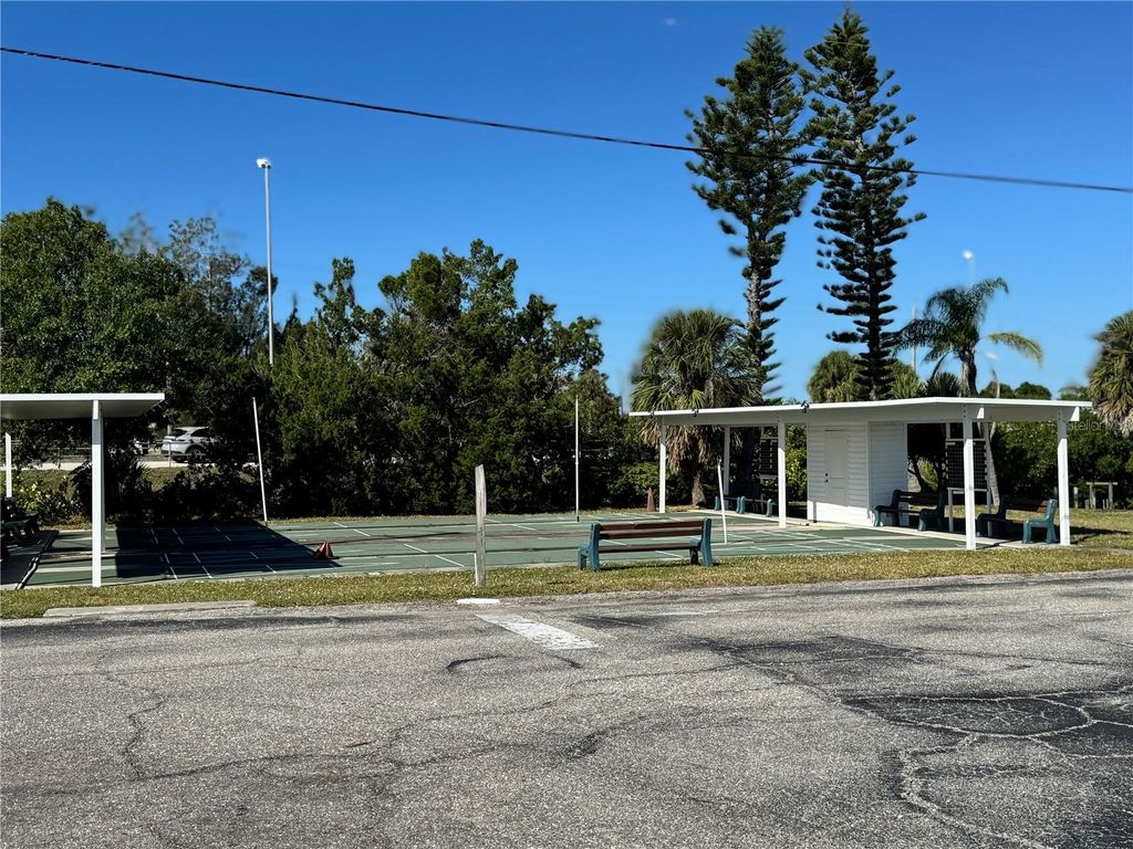 Image 46 of property listing at 1891 ENGLEWOOD ROAD 39, Englewood, FL 34223