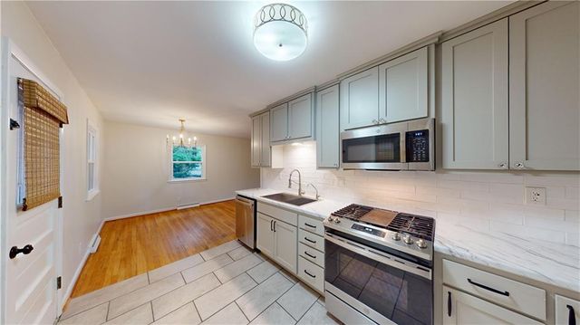 1020 S Adams Street, Nevada, MO 64772