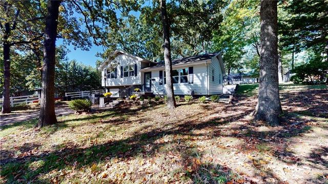 1020 S Adams Street, Nevada, MO 64772