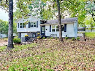 1020 S Adams Street, Nevada, MO 64772