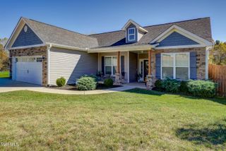 6 Dartmoor Road, Johnson City, TN 37615