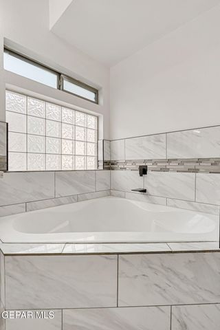 13275 EMERALD HILLS Street, Horizon City, TX 79928