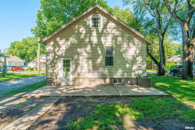 1122 MECHANIC Street, Pekin, IL 61554