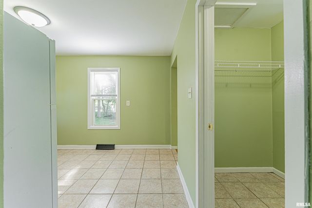 1122 MECHANIC Street, Pekin, IL 61554