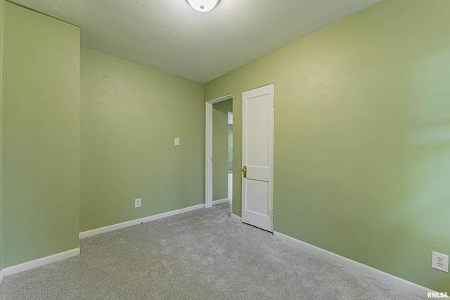 1122 MECHANIC Street, Pekin, IL 61554