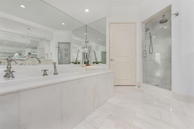 781 CRANDON BLVD 1603, Key Biscayne, FL 33149