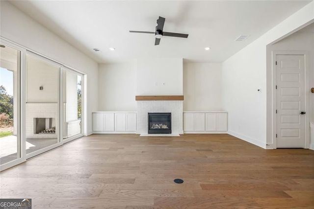 8415 Beryl Overlook, Gainesville, GA 30506