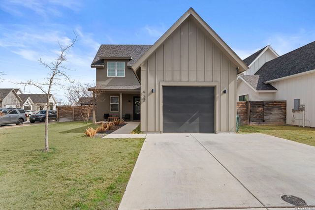 415 Alexander, New Braunfels, TX 78130
