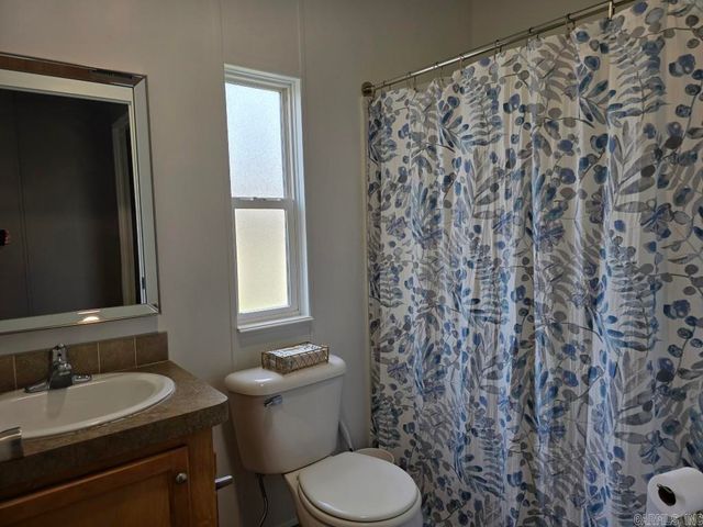 911 County Road 744, Colt, AR 72326