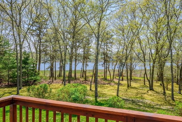66 Squaws Path, Wareham, MA 02538